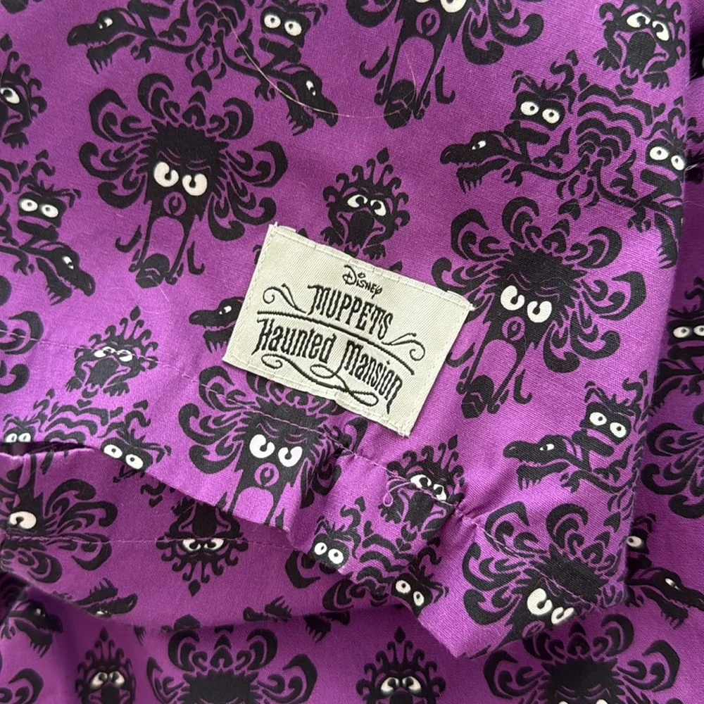 Haunted Mansion muppets button up D23 exclusive - Picture 5 of 7